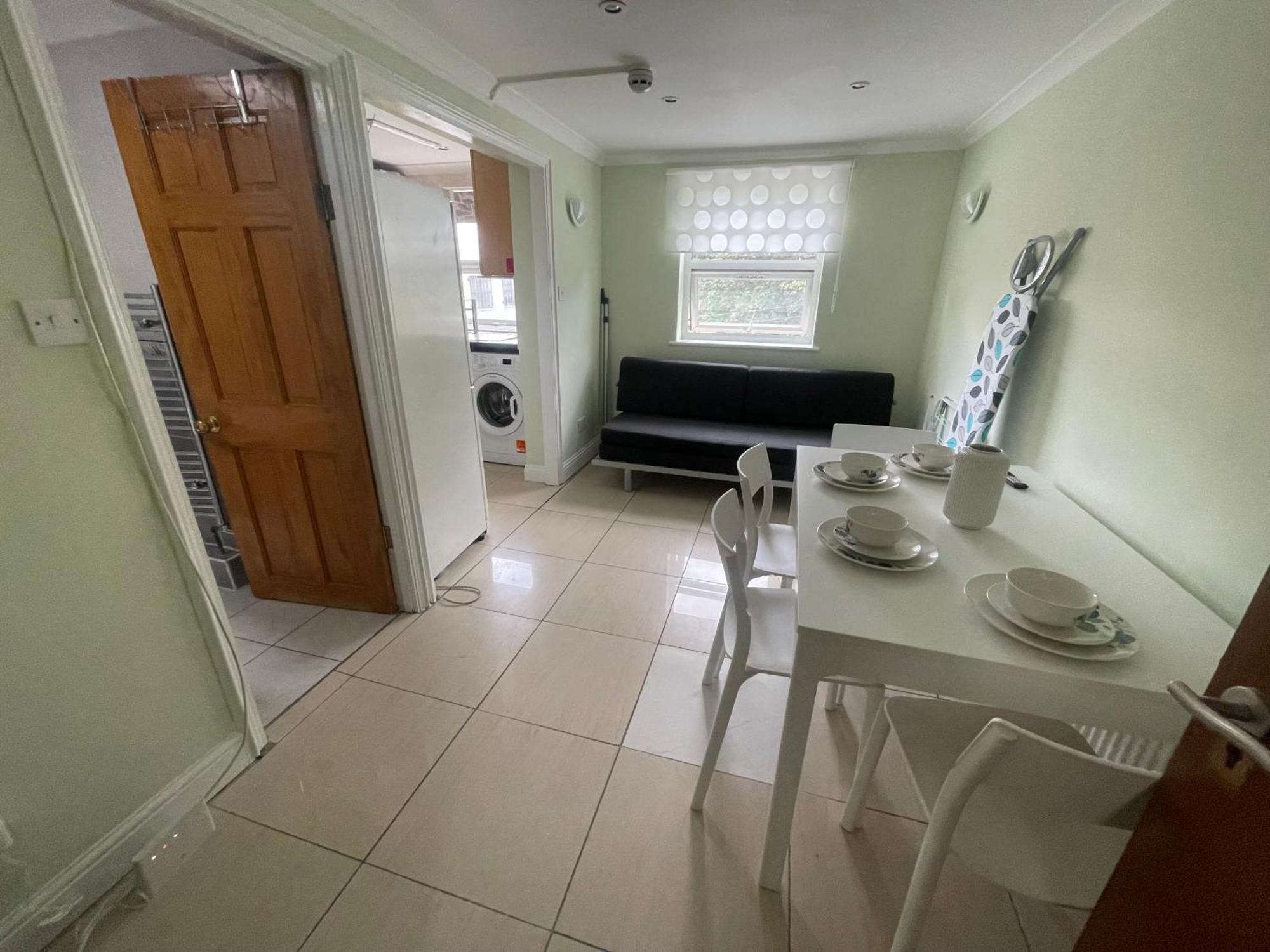 Entire 3 Bedroom Home - Minutes To Emirates Stadium! London Exterior photo